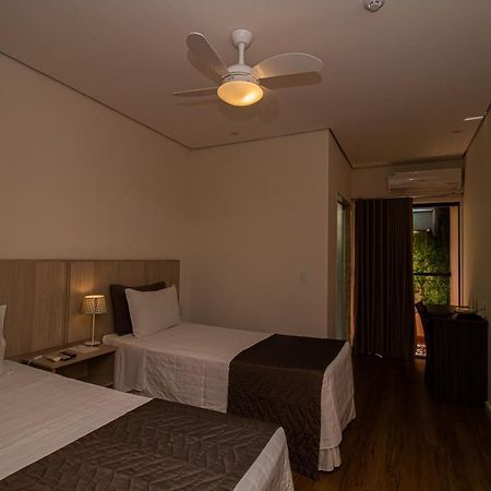 אמפארו Prado Hotel מראה חיצוני תמונה