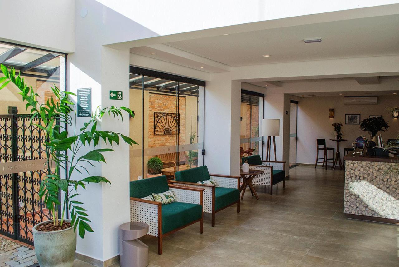 אמפארו Prado Hotel מראה חיצוני תמונה
